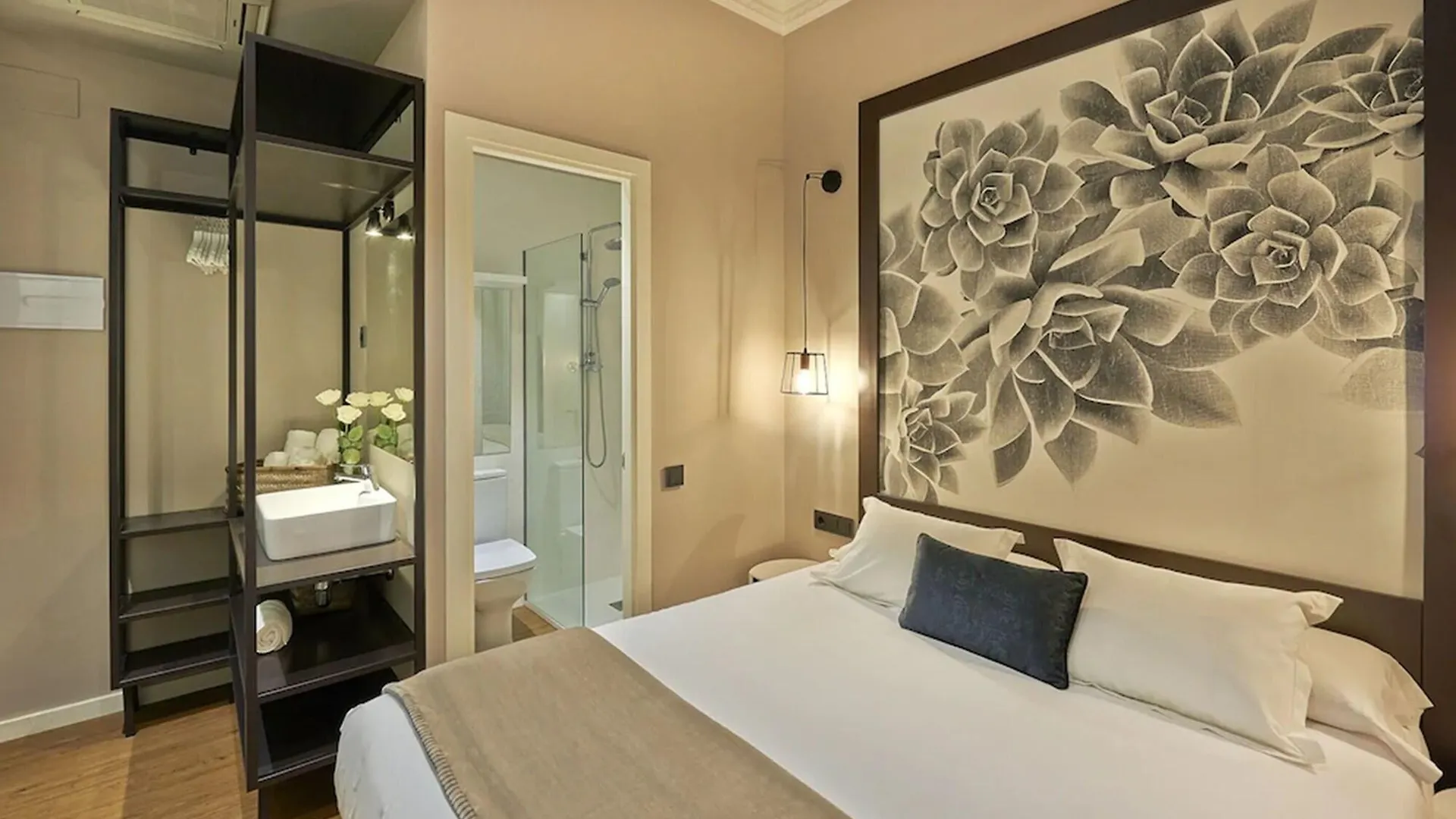 Hostal Central Barcelona