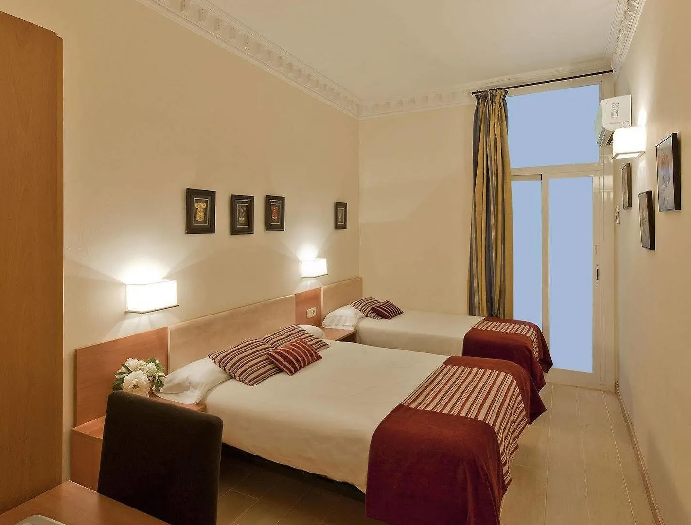 Hostal Central Barcelona 2*,
